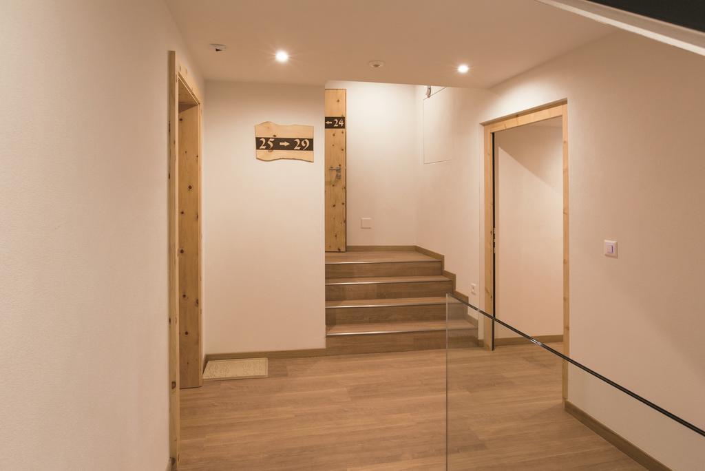 Hotel Helvetia Mustair Exterior photo