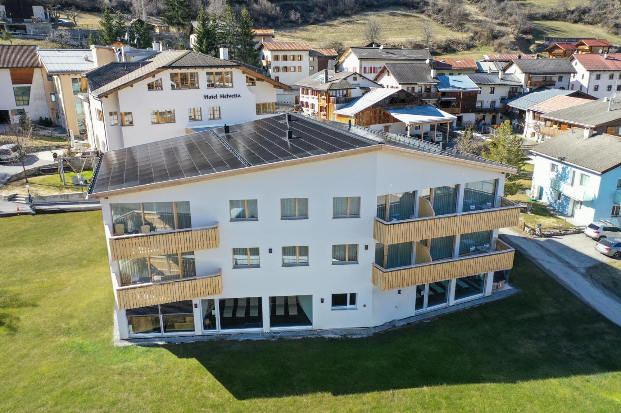 Hotel Helvetia Mustair Exterior photo